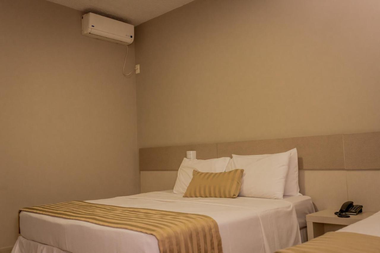Fenix Hotel Araxá Buitenkant foto